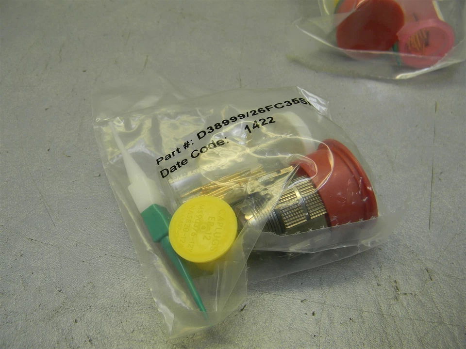 Amphenol D38999/26FC35SN Circular MIL Spec Connector CONN PLUG ST 22 POS - Image 3 of 4