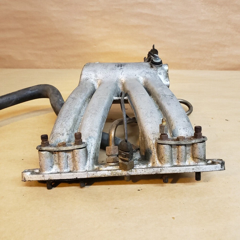 Colector de admisión de entrada original Saab 900 1981-1984 9307234 OEM Foto 2 de 4