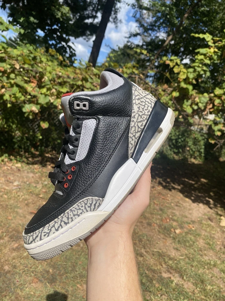 Size 9.5 - Jordan 3 Retro OG Mid Black Cement - Image 2 of 4
