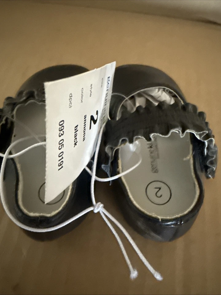 Baby girls Ballet Flats Black size 2 genuine kids by Oshkosh - Image 4 of 4