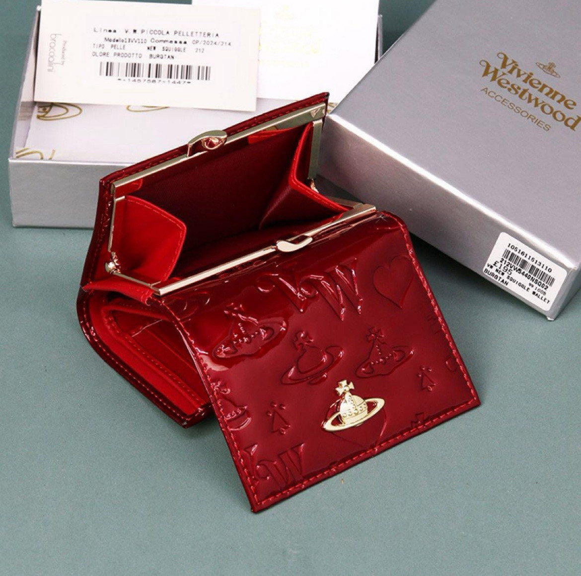 本日さらに10%オフ⚡️新品未使用✨️Vivienne Westwood 財布 Vivienne Westwood（ヴィヴィアンウエストウッド） 財布 二つ折り