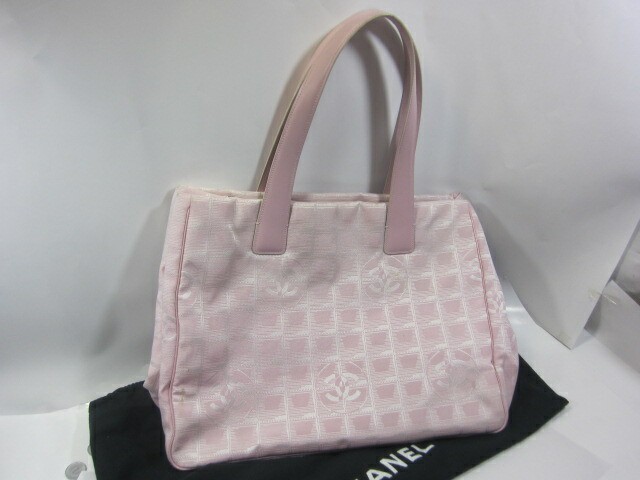 Chanel Pink Travel Line Tote Bag Like New With Dust Bag A-Condition
