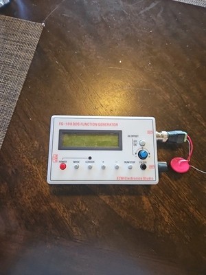 FG-100 DDS Function Signal Generator Module 1HZ-500KHz-No Cords- Untested