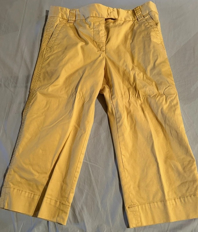 J. Crew Pants Women’s Size 6 Yellow Favorite Fit Flat Front Chino Capris