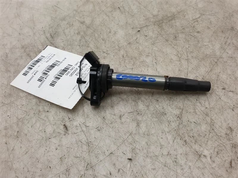 08-14 MONTAJE BOBINA DE ENCENDIDO SCION XD 1.8L 4CYL Foto 4 de 4