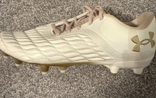 New Under Armour Magnetico Gold Soccer Cleats Unisex M5.5/w7
