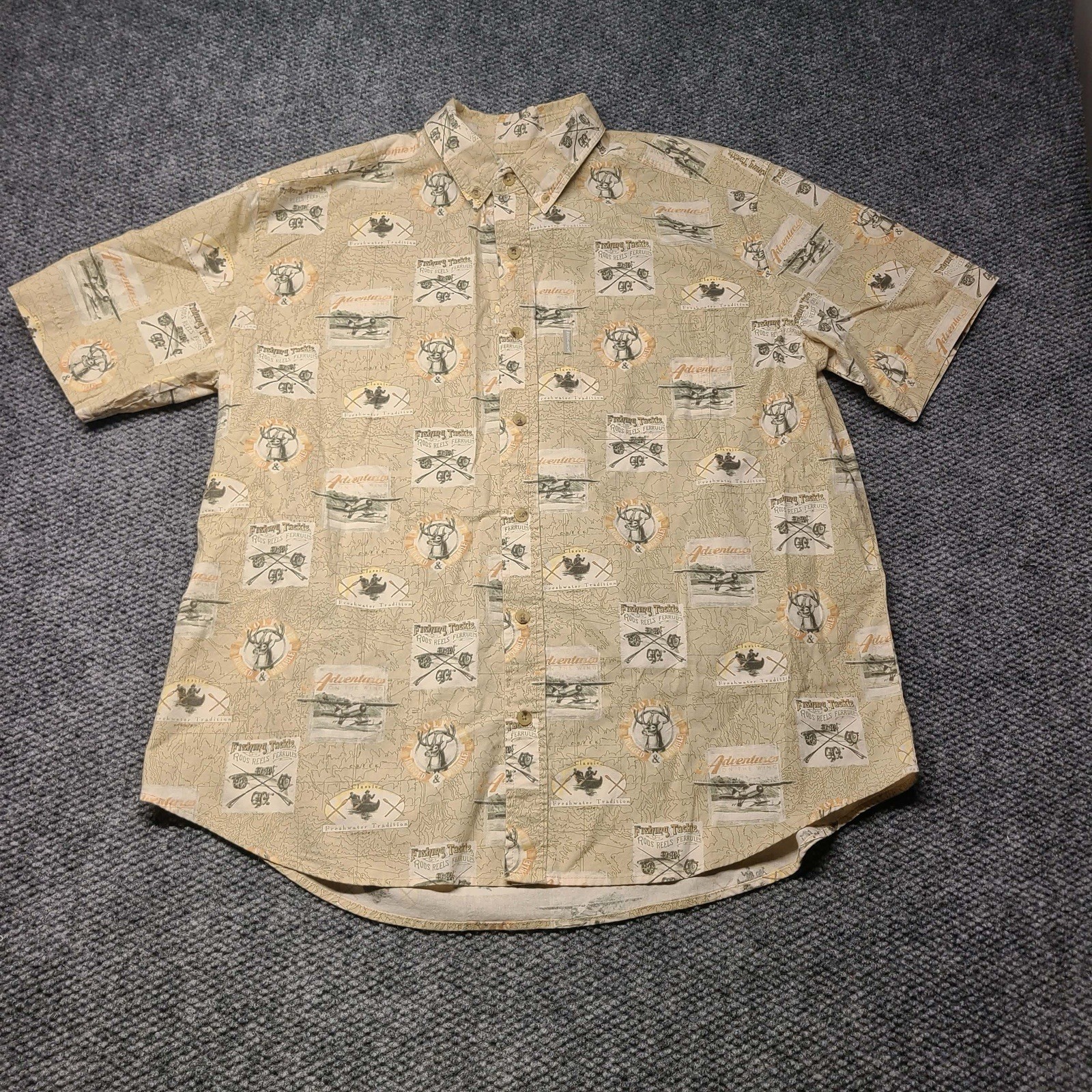 Woolrich Button Up Shirt Mens XL beige All Over Print Fish & Hunt Short Sleeve