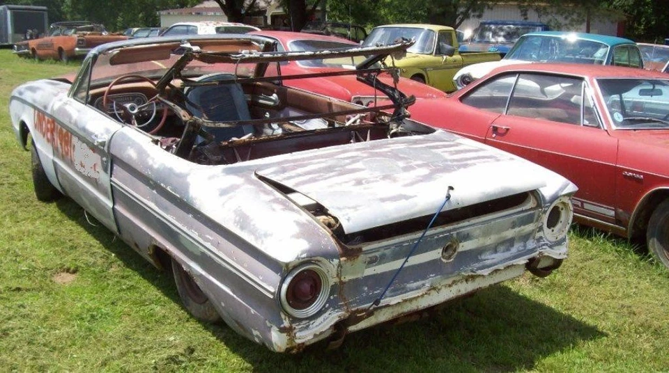 1960-1963? Ford Falcon maletero tapa bisagras capó soportes Foto 2 de 4