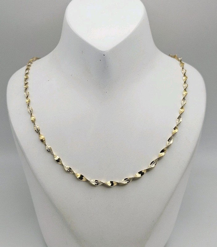 Dyadema Sterling Silver Vermeil Twisted Herringbone 2.5mm Chain Necklace 18"