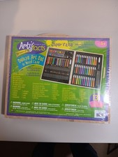 Darice ArtyFacts Portable Art Studio 131-Piece Deluxe Art Set w/Wood Case New