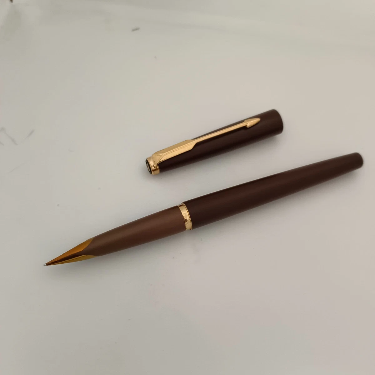 【廃盤品】Parker 万年筆50ファルコン ペン先一体型ブラウン軸 U.S.A Parker Falcon Fountain Pen for sale | eBay