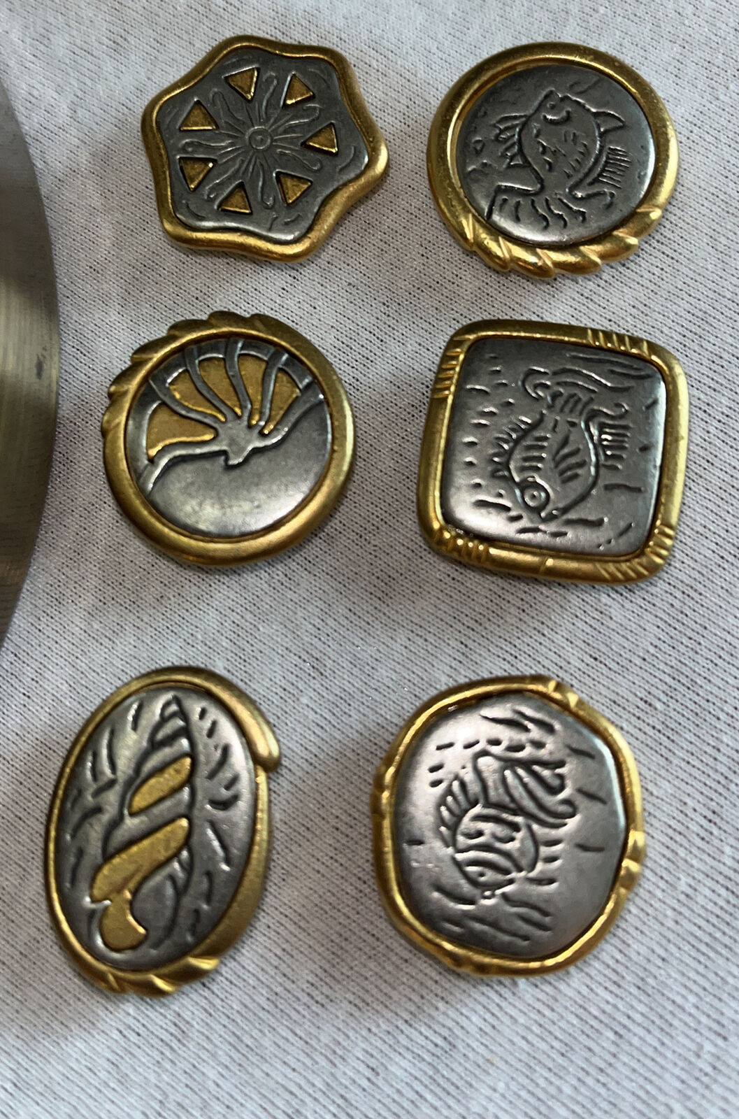 Nony Gold Silver Beach Button Covers Set Of 6 Rare Find 1 “ Overlay  Fish She’ll