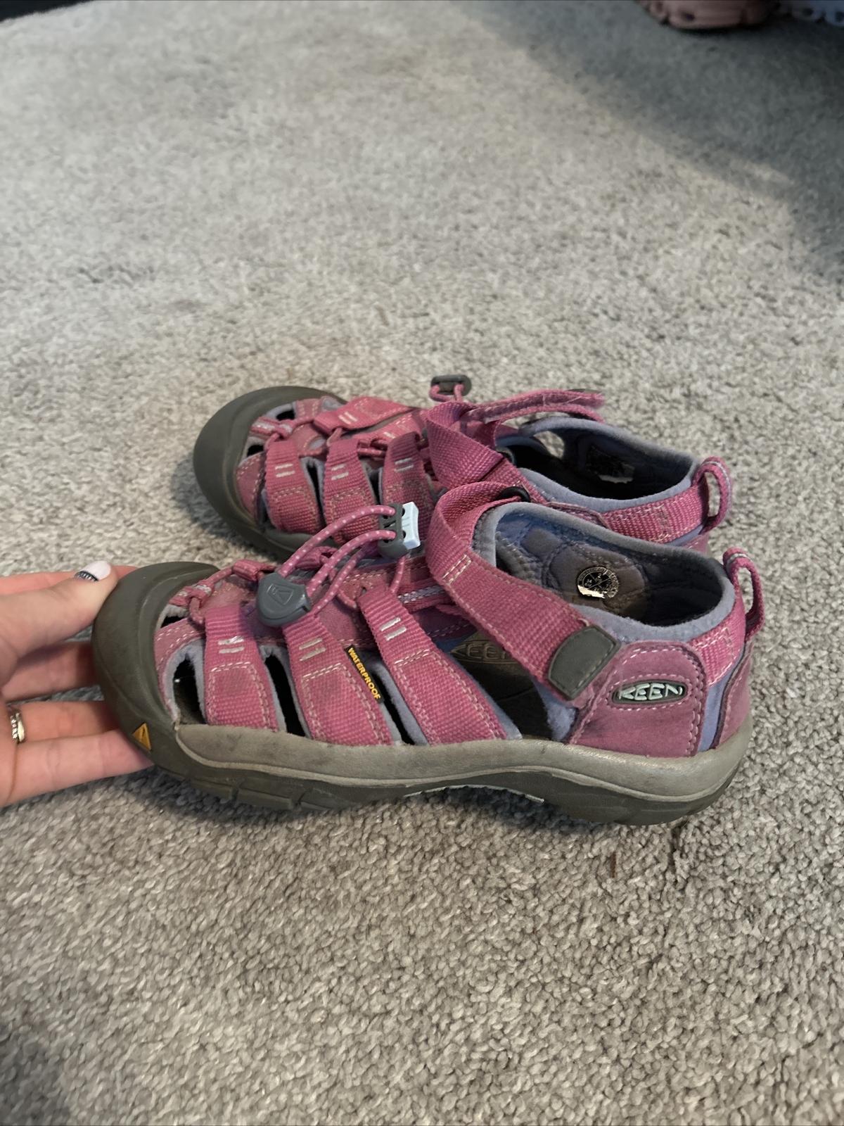 Keen Pink Straps scarpe da acqua escursionismo spiaggia sport sandali giovani ragazze taglia 2 scarpe