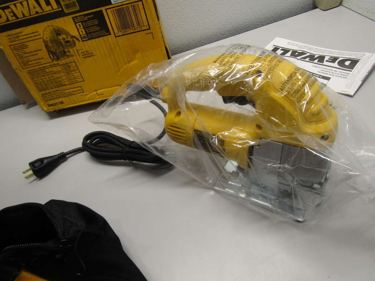 DeWalt Compact Jig Saw Kit DW317K 28877493107 eBay