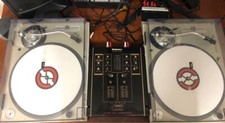 Technics SL1200MK3D turntable set