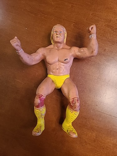 Vintage 1984 WWF/WWE LJN Hulk Hogan Wrestling Acti...