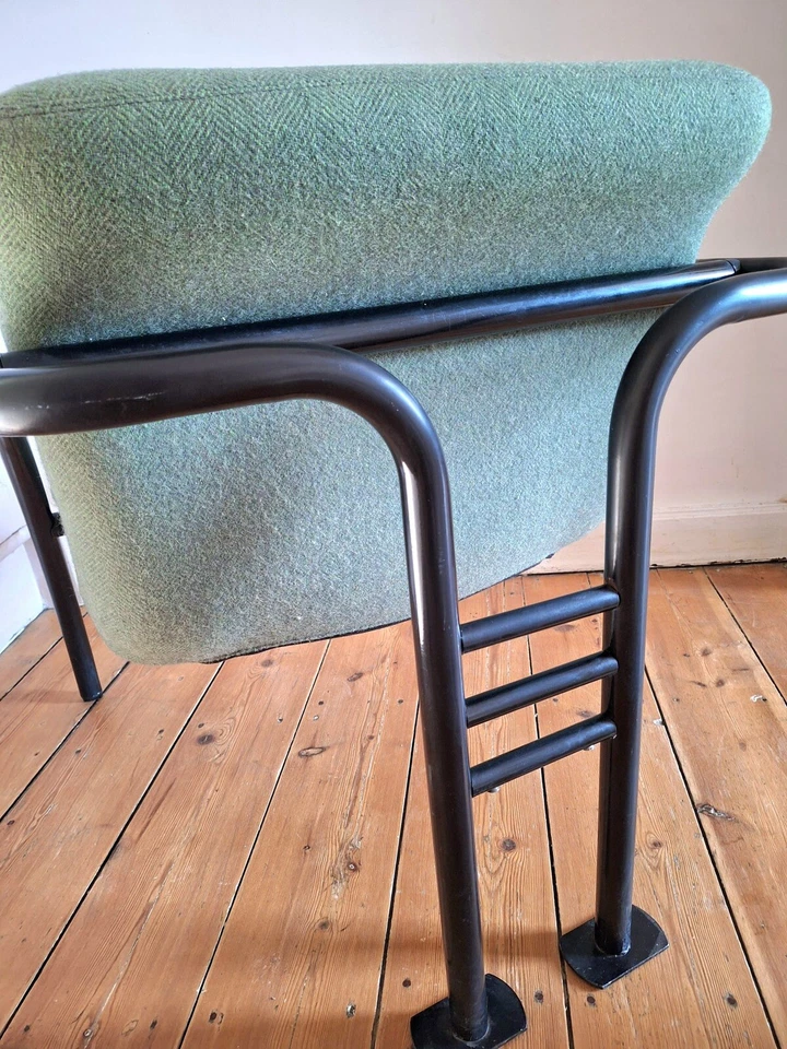 Fauteuil vintage édité par Airborne, meuble siège design.  - Photo 3/4