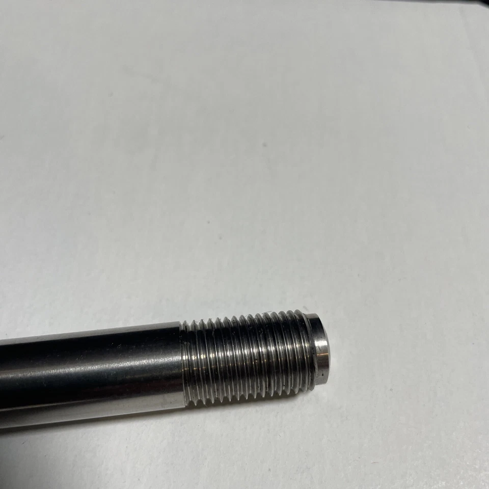 Norton Commando06-0289 S Rear Wheel Axle Spindle 750 850 MKI MKII 1968 - 1974 - Image 3 of 4