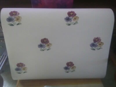 Vintage Look Imperial Croscill Wallpaper Floral on Beige 5 Rolls