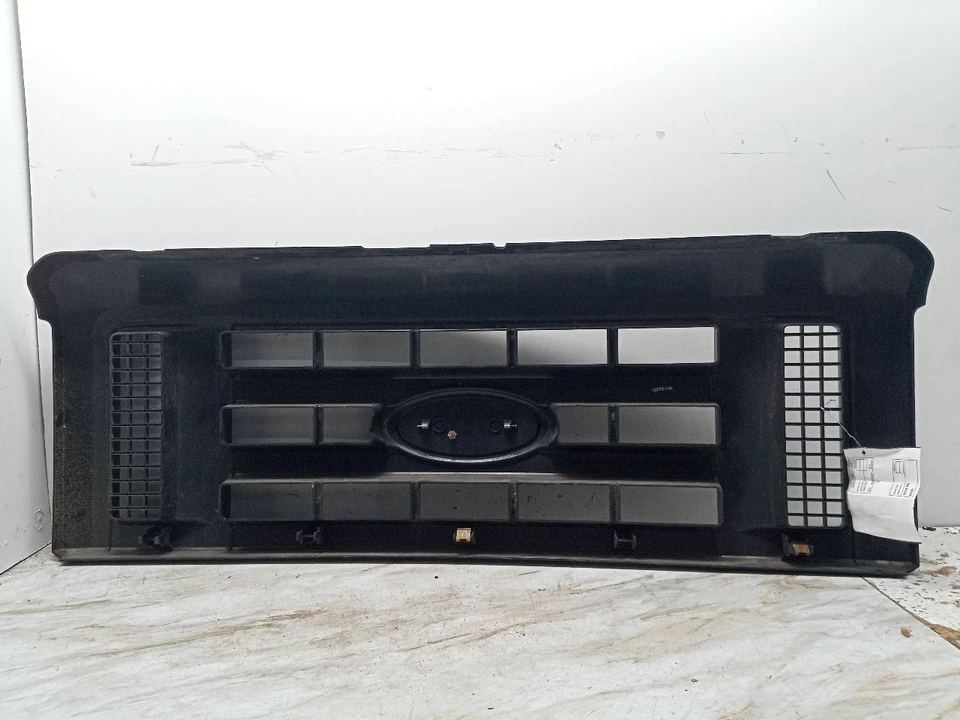 Grille Black Textured Fits 08-19 21-23 FORD E350 VAN 253288 Foto 3 de 4