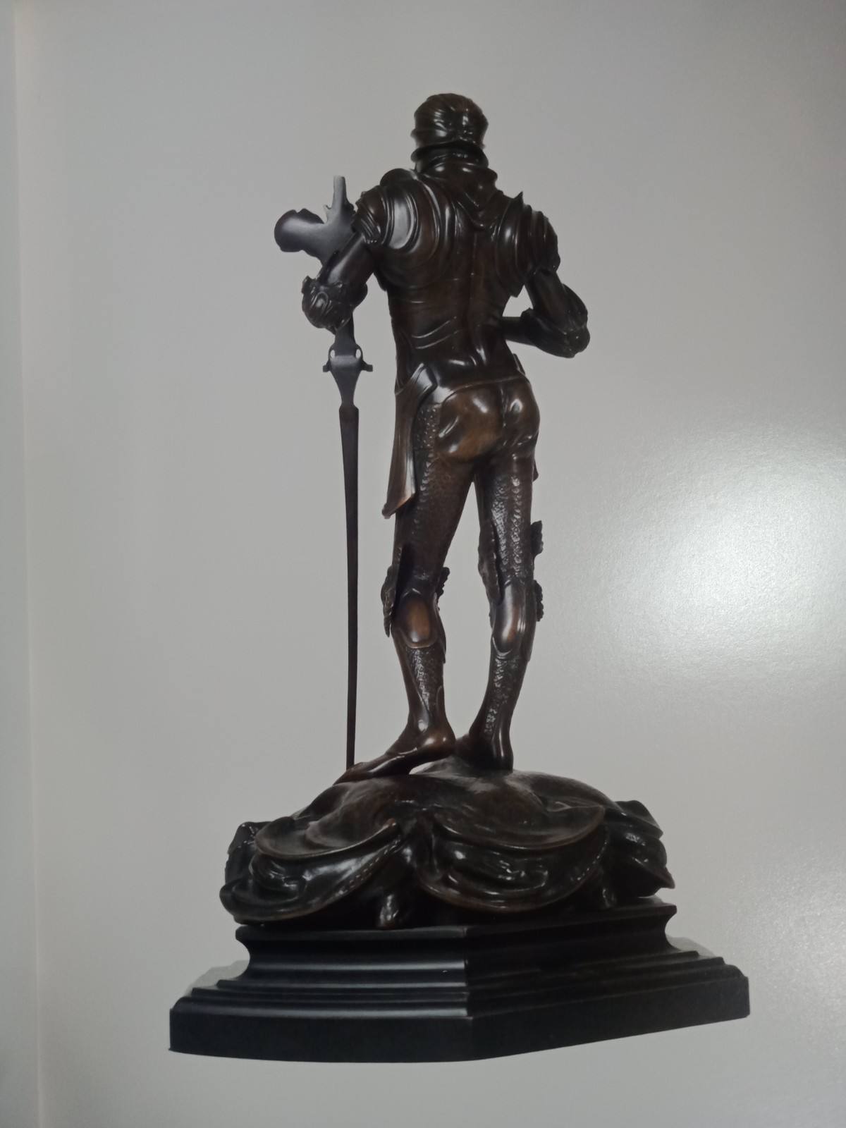 Picture 6 of 9