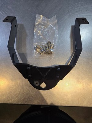 Yamaha ATV Hitch Mount ATV-BKT20-30-BK   Remorque / Towing Receiver