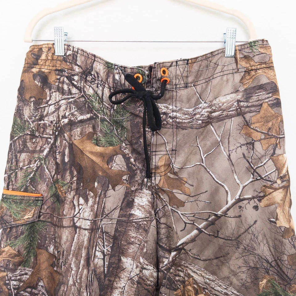 Shorts masculino Realtree tamanho G marrom camuflado forrado com cordão natação caça ao ar livre - Imagem 3 de 4