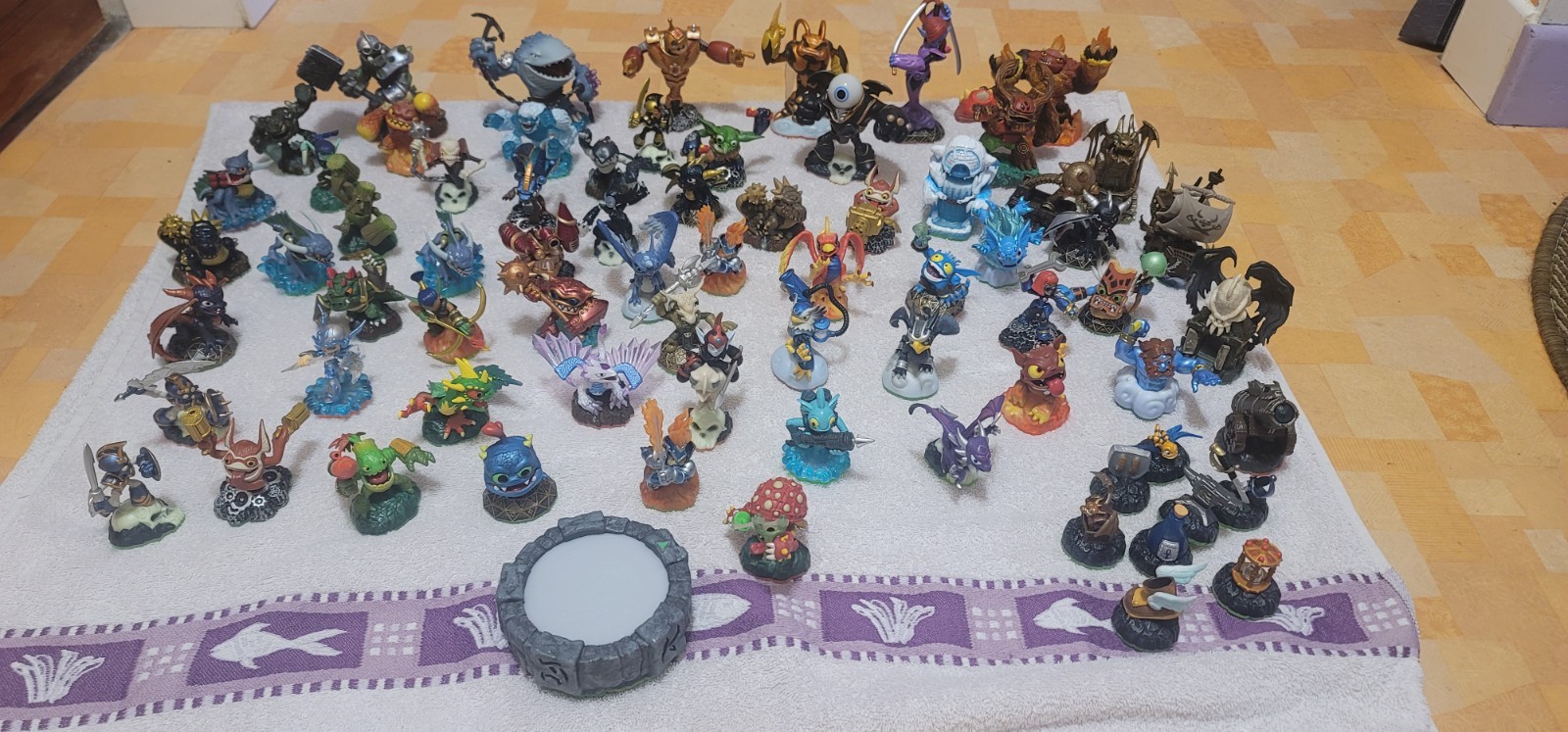 Collection de Skylanders figurines d'occasion pack figurines aventure
