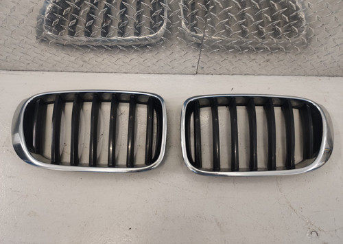 Original BMW F25 F26 X3 X4 Nierengitter Stoßstange Schwarz Chrom Paar LCI 14-18