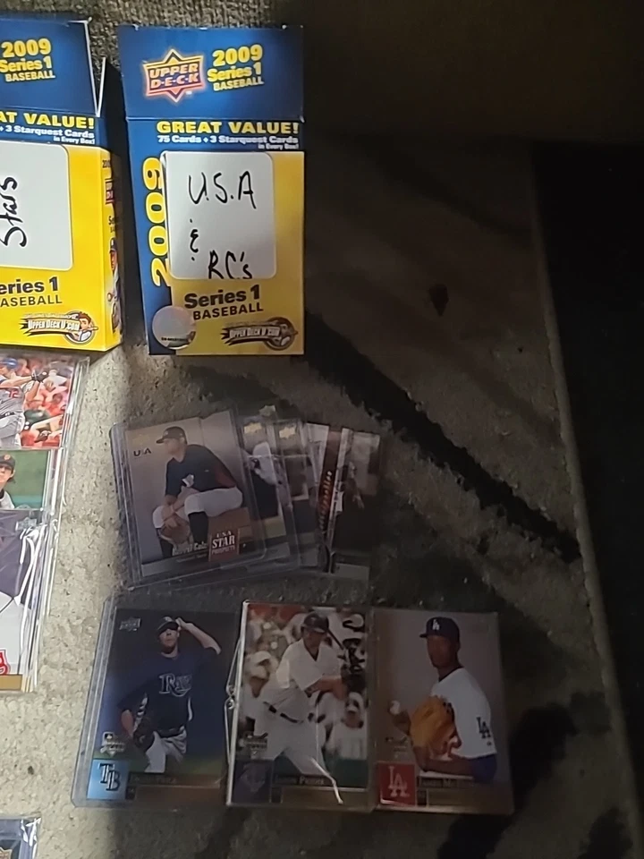 2009 Upper Deck 系列 1 & 2 批量 * * 新鲜包装 * 超过 900 张卡!!! Massive 批量 — 第 2/4 张图片