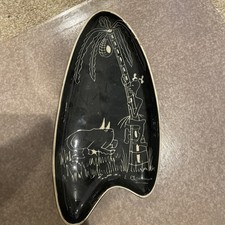 Vintage mid-century sgraffito ceramic dish