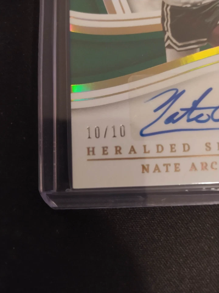 2022-23 Panini Immaculate Heralded Signatures Nate Archibald 10/10 Auto Celtics Foto 2 de 4