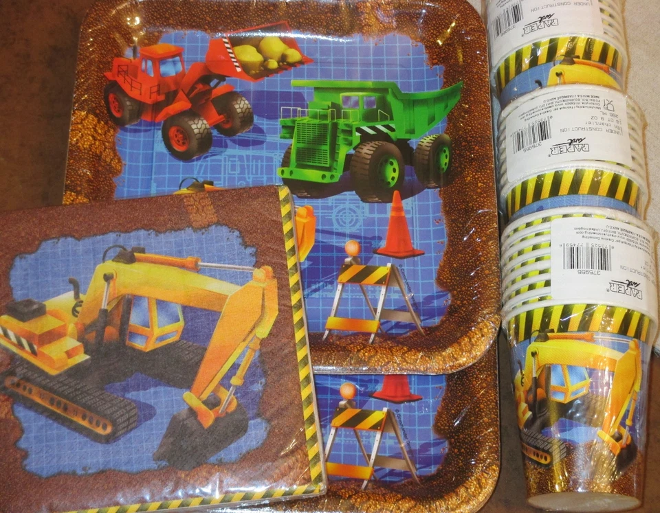 Boys UNDER CONSTRUCTION Birthday PARTY Set TRUCKS Backhoe BANNER 16 PLATES, CUPS - Image 2 of 4