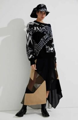 sacai × Hank Willis Thomas ペーパー ビーチハット sacai × Hank Willis Thomas ペーパー ビーチハット