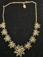 Zad Necklace Gold Filigree Dainty Floral 16 inch Hook Closure
