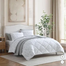 Jennifer Adams Comforter Set White Gray Reversible 6-Piece Ira Shams Coverlet
