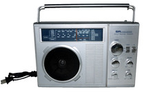 Vintage SEARS SR2400 Multiband radio boom box 11.75 x 7.5 x 3" SOLD "AS IS"