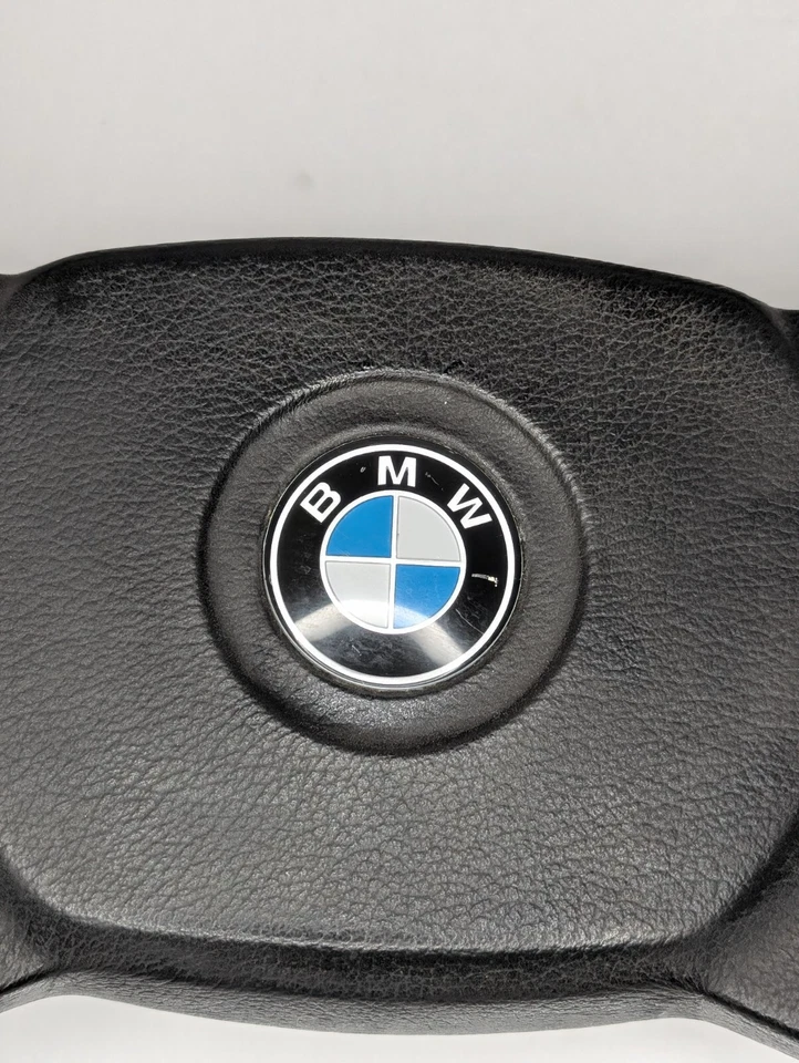 Volante BMW E30 318 318i 318is 325e 325i 325is borracha 4 raios 4 raios. Muito bom estado - Imagem 2 de 4