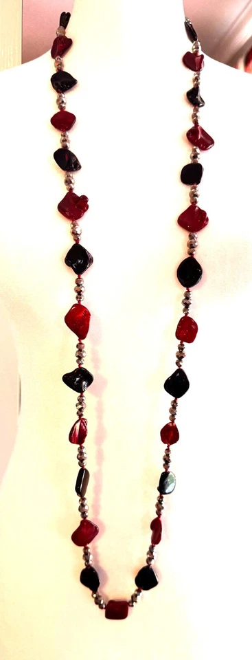 Collar largo de cadena con cuentas rojas para mujer con cierre de ley de 24" Foto 4 de 4