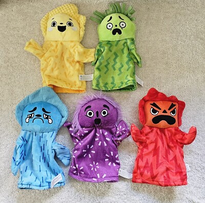 NEW Learning Resources Feelings Family Hand Puppets Set