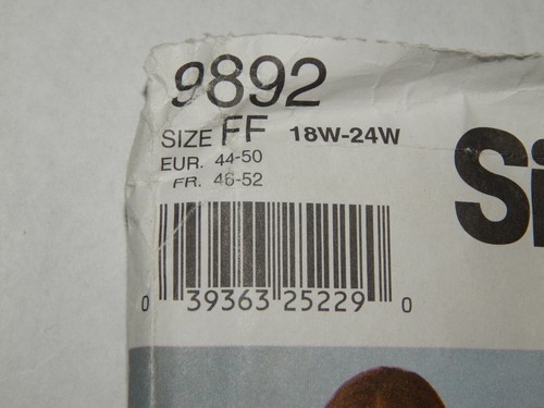Hat Jacket Poncho 18W 20W 22W 24W Simplicity 9892 Sewing Pattern UC Fleece Plus - Picture 6 of 7