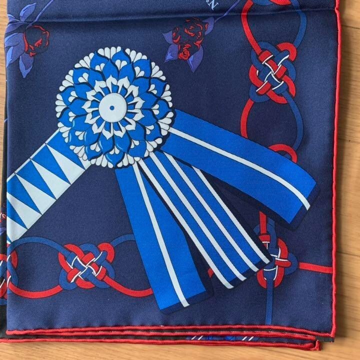 新品 エルメス カレ 90 Flots Fleurs et Frontaux HERMES Scarf Carres90 Flots Fleurs et Frontaux Rosette Silk Marine