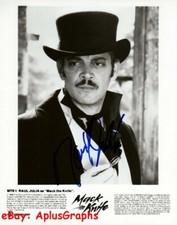 RAUL JULIA... Mack The Knife - SIGNED RAUL JULIA... Mack The Knife - SIGNED