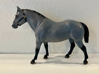 Breyer Gray Thoroughbred Horse USA Limited Edition 5000 Numbered Vintage Model