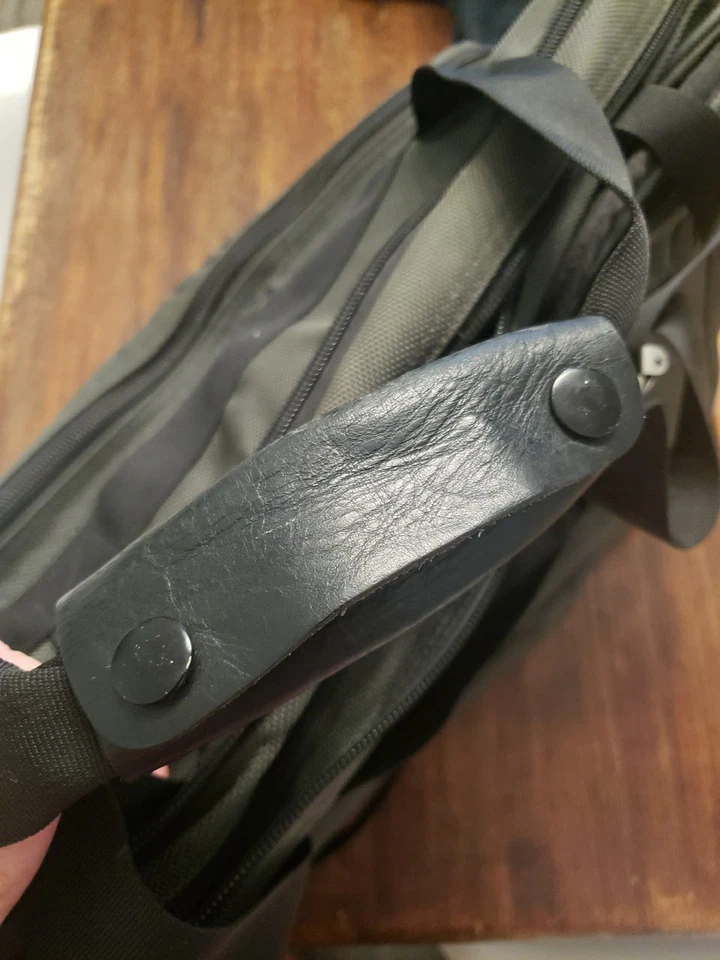 Victorinox Swiss Army 21" Bolso de Hombro Extensible de Mano Mochila Equipaje Foto 3 de 4