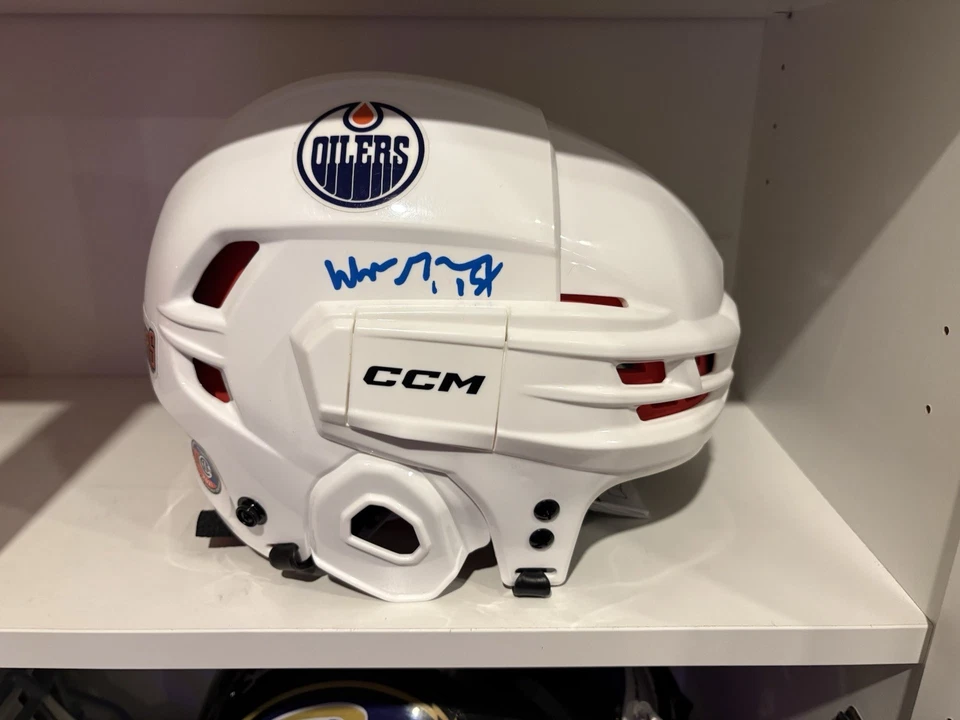 WAYNE GRETZKY #99 Signed Full Size Authentic NHL Edmonton Oilers Helmet PSA AUTO - Image 4 of 4