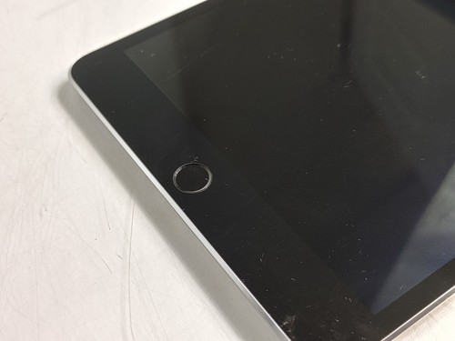 Apple iPad Mini 4th Gen A1550 64 GB iOS 15.8.4 Space Gray ( Wi-Fi + 4G ) - Picture 8 of 8