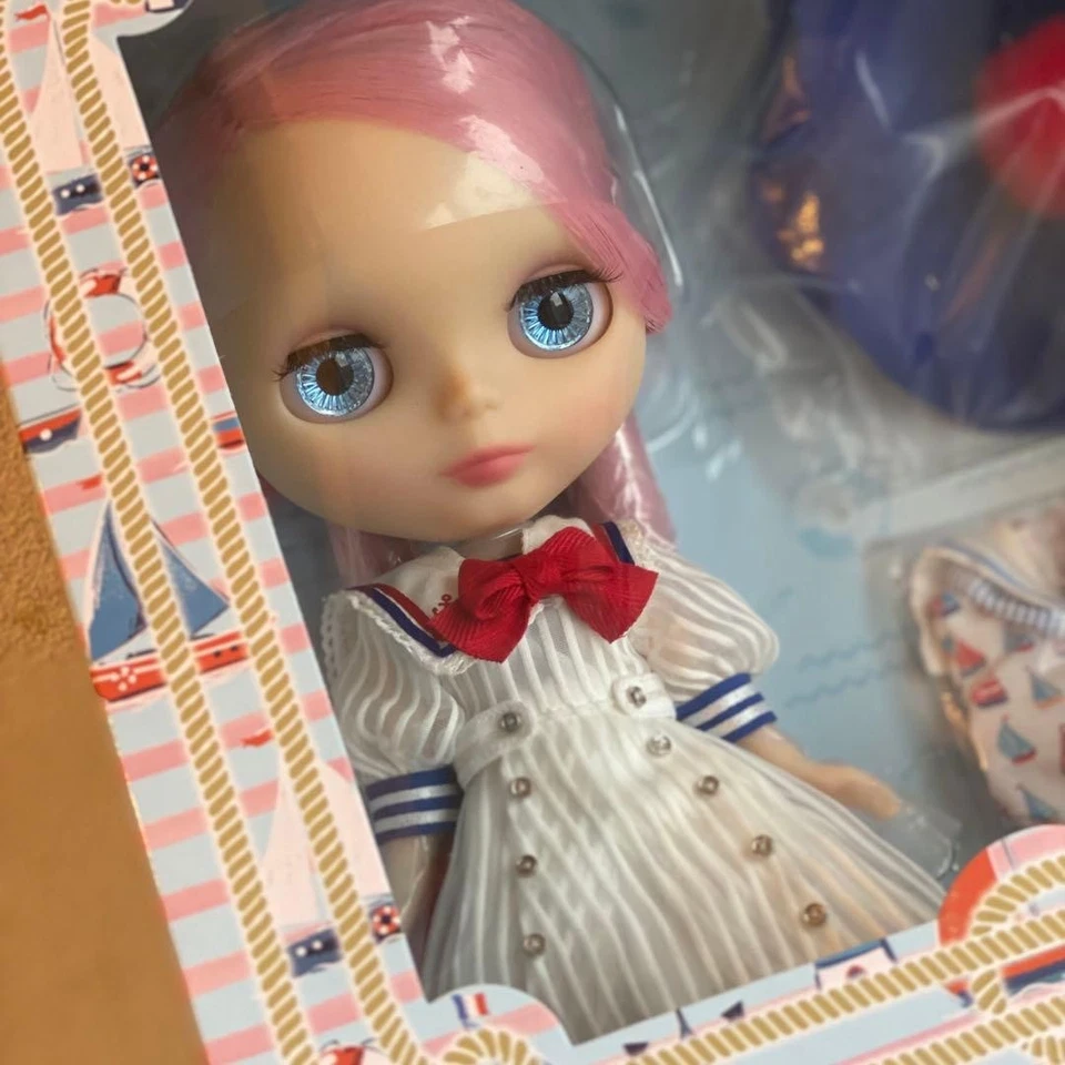 Boneca Blythe Sailing Dominic Neo Blythe CWC Limited 2025 Loja Exclusiva Japão - Imagem 2 de 4