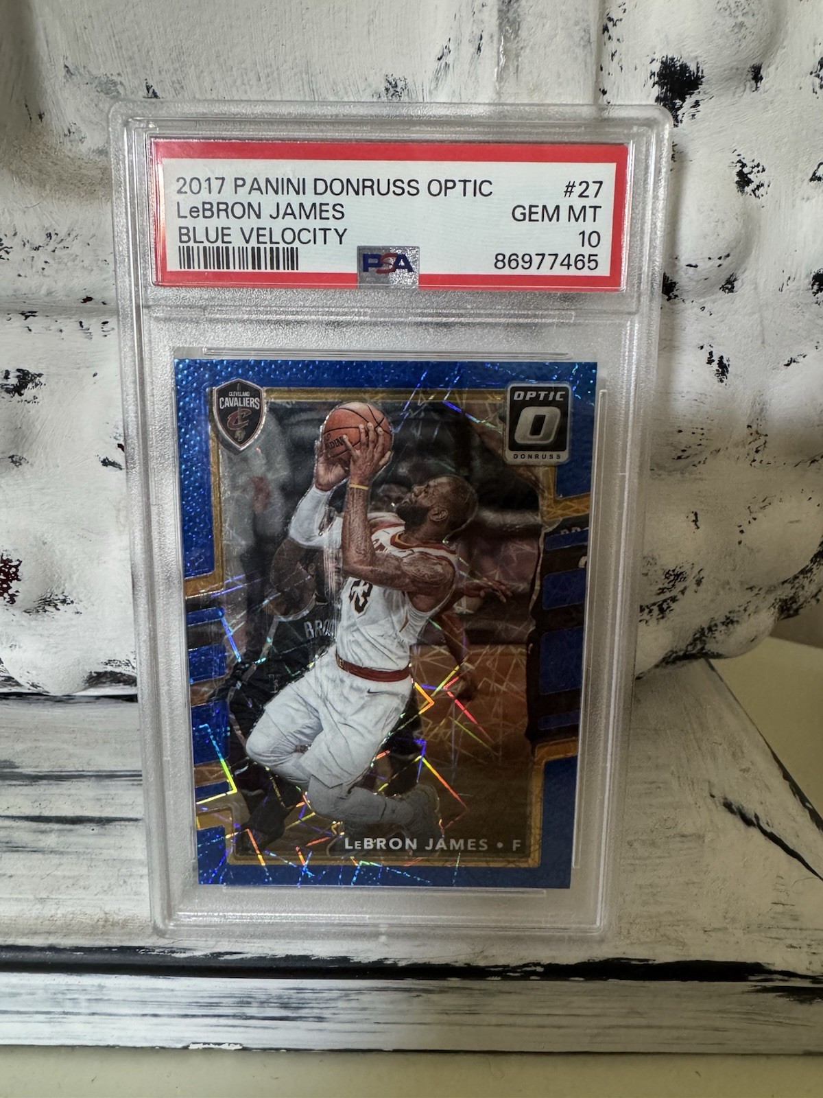 2017-18 Panini Donruss Optic - LeBron James #27 Blue Velocity Prizm