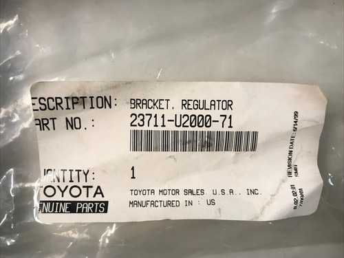NEW OEM REGULATOR BRACKET #23711-U2000-71 TOYOTA FORKLIFT - Picture 2 of 4